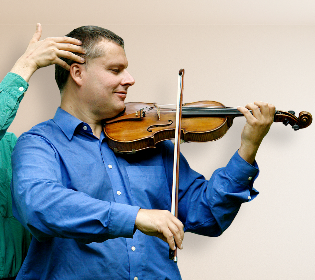 Clase violinista con fondo
